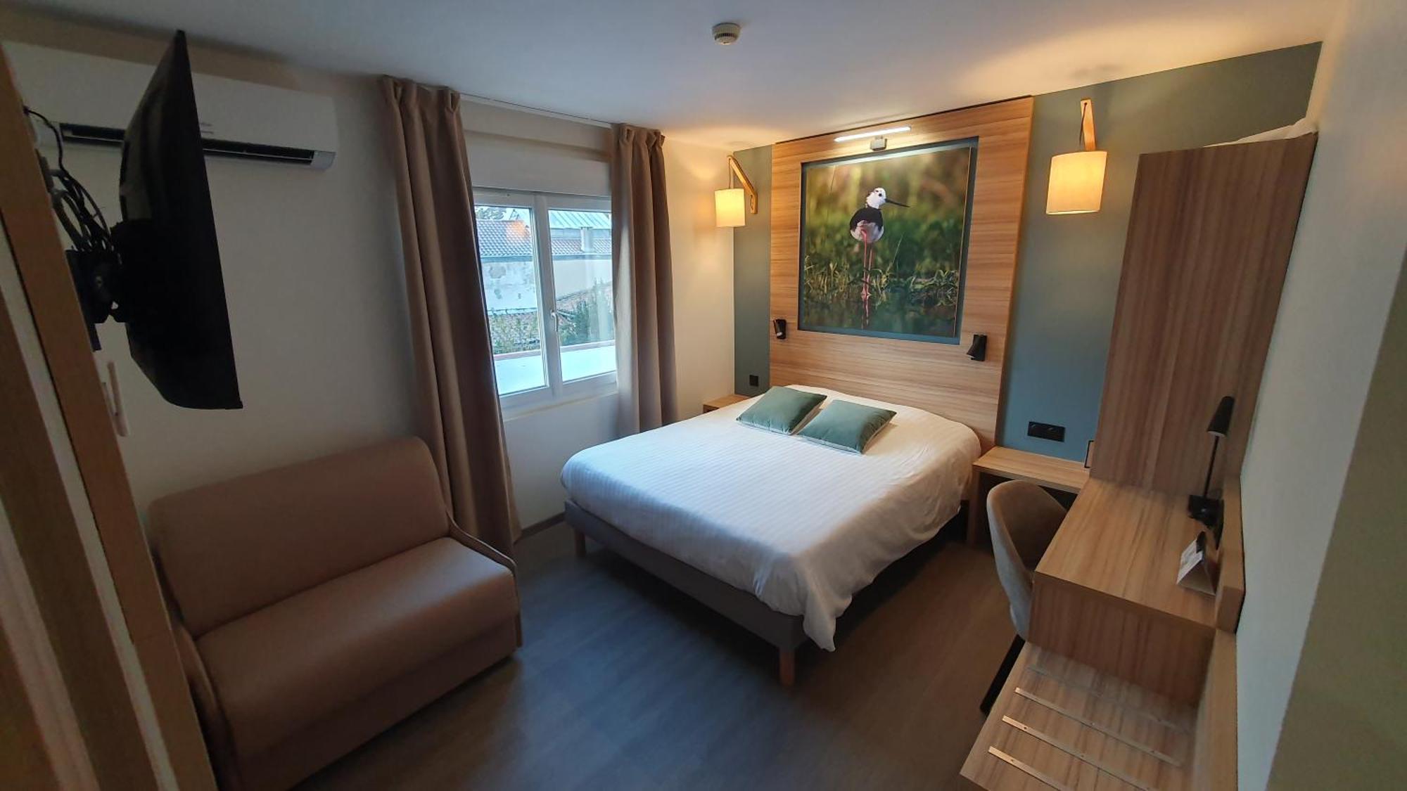 Hotel Logis - Les Pasteliers